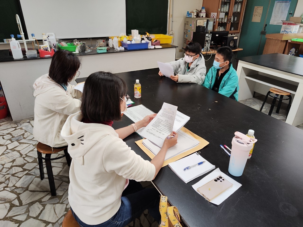 LINE_ALBUM_20250102 校內科展照片_250114_4.jpg